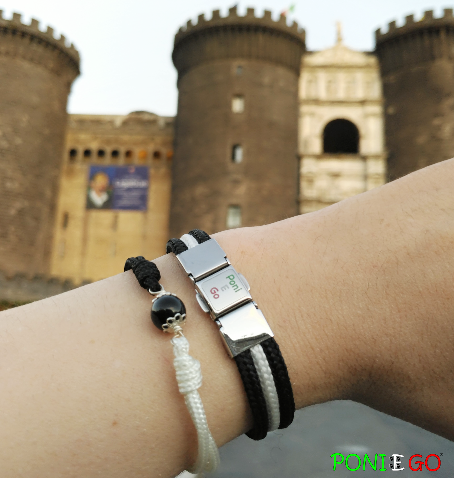 bracciali in bianco e nero Poni e Go